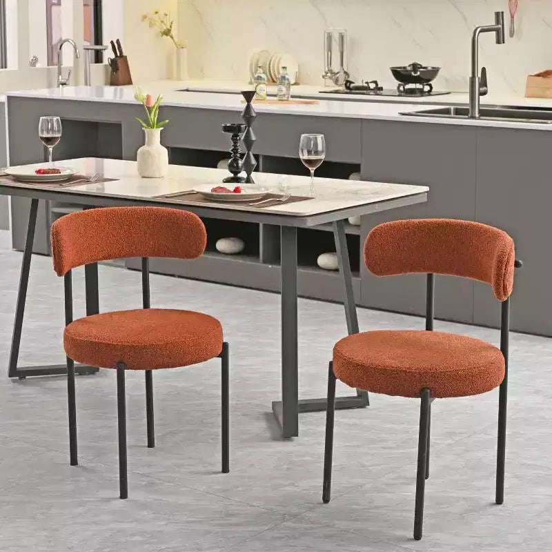 Set di 2 sedie da pranzo in bouclé, schienale curvo e seduta rotonda imbottita in stile Mid-Century, accoglienti sedie da cucina per soggiorno moderno e appartamento