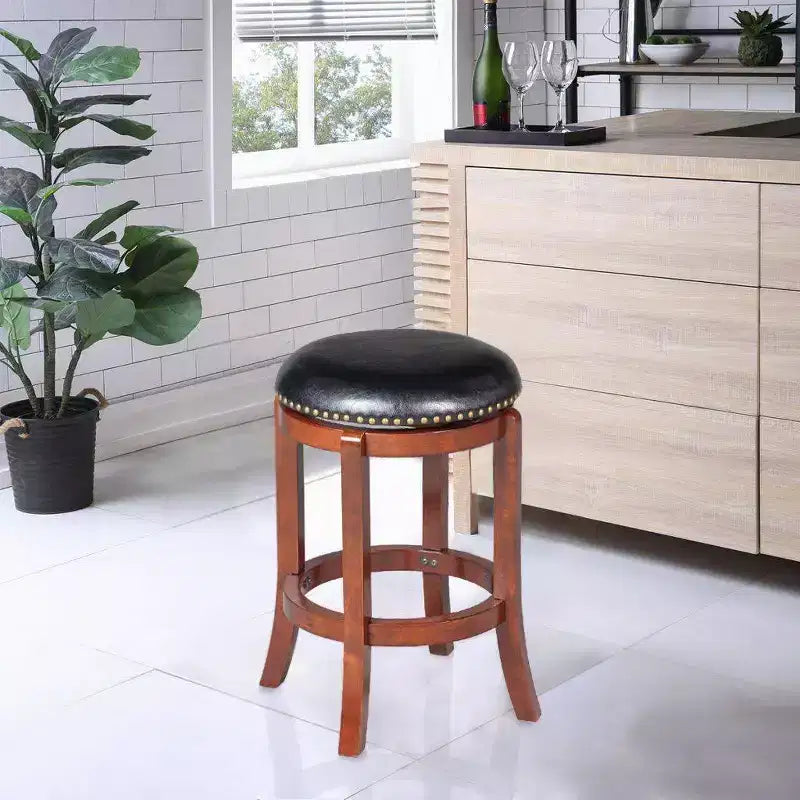 Sgabello da bar girevole da 24", altezza bancone, colore ciliegio, similpelle, senza schienale, gambe in legno