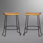 Set di 2 sgabelli da bar da 60 cm con seduta a sella, altezza bancone, naturale/nero, legno di mango, gambe in metallo